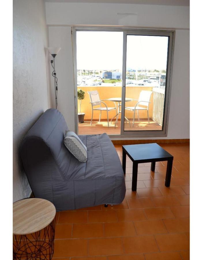 Appartement Canet, 1 chb séparée , terrasse vue port Extérieur photo